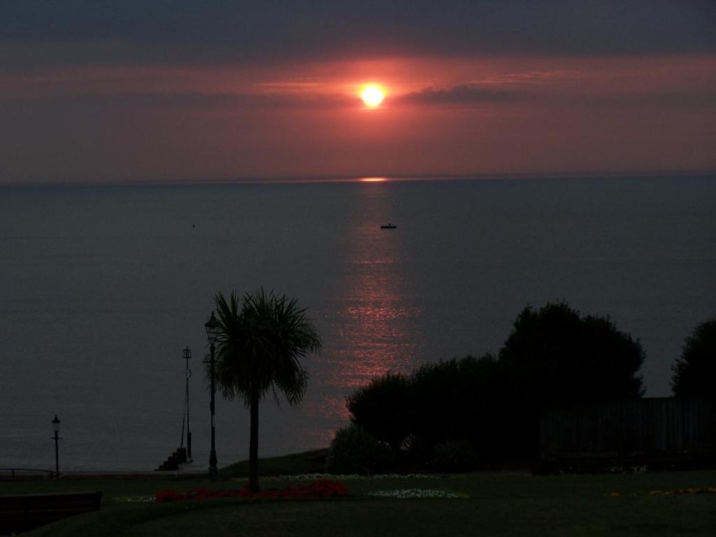 The Burleigh Hotel Hunstanton Buitenkant foto